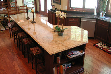 Elegant kitchen photo in Atlanta