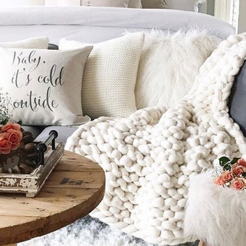 Chunky Knit Throw Blankets