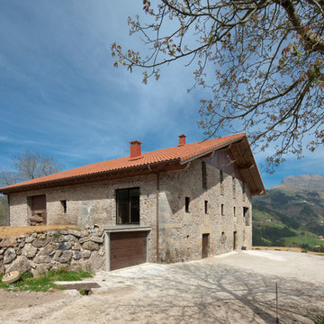 Reforma de un caserío en Errezil, Guipuzcoa