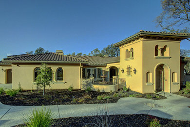 Inspiration for a mediterranean exterior home remodel in Sacramento