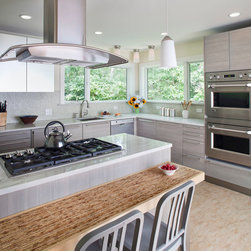 East Hampton Kirei Kitchen - Kitchen Countertops