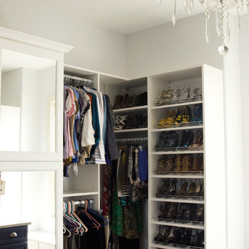 Luxurious Walk In Closet
