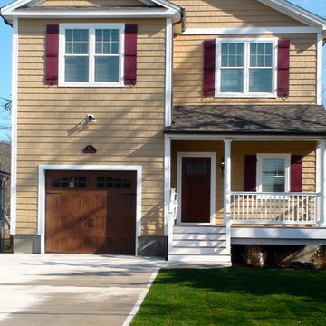 Bayville, 611 Riverside Drive
