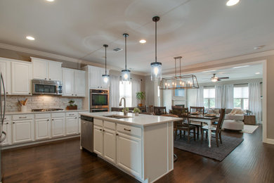 Example of a kitchen design in Nashville