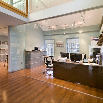 Frameless Office & Conference Rooms