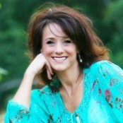 Traci Hutcherson's photo