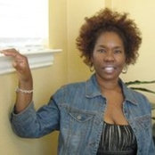 Roslyn Young's photo