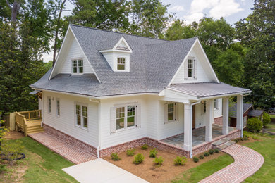 Example of a classic exterior home design in Atlanta