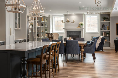 Dining room - dining room idea in St Louis
