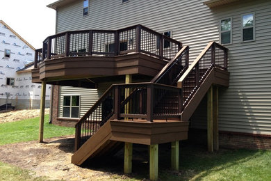 Deck - traditional deck idea in Detroit