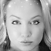 Sallie Laing's photo