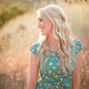 Ashley Johnsons billede