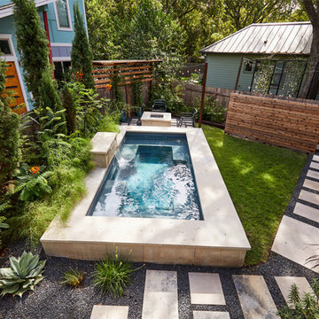 Brentwood Plunge Courtyard
