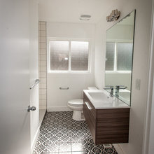 1395 upstairs bath