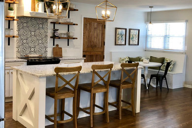 Example of a classic kitchen design in Kansas City
