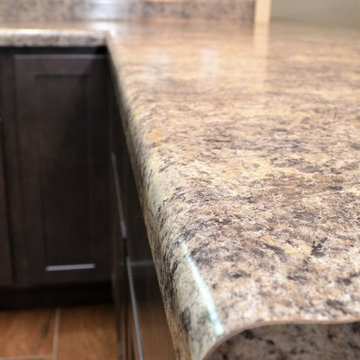 Knox, IN. BaileyTown USA, Maple Slate Kitchen