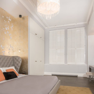 Idee per una camera matrimoniale etnica di medie dimensioni con parquet scuro