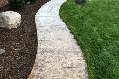 Example of a trendy patio design in Detroit