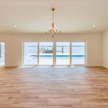 661 Harbor Island Dining Room