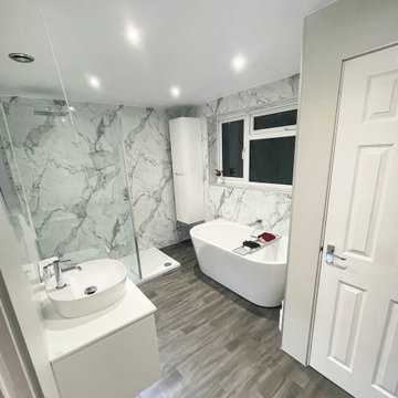 Neutral Bathroom in Meppershall