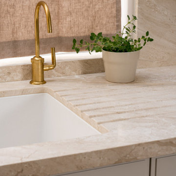 Stone drain board