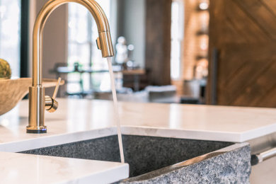 Example of a farmhouse kitchen design in Atlanta