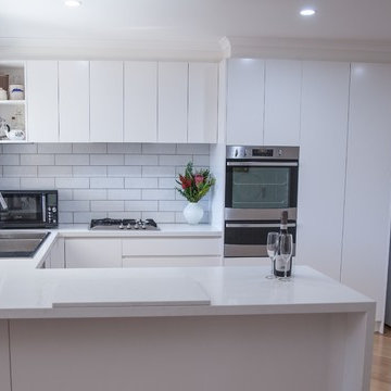 Contemporary White Kitchen