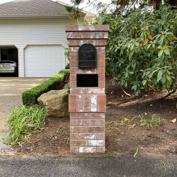Lake Oswego Brick mailbox