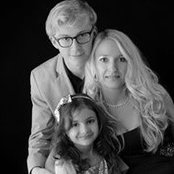 Alena Holmes's photo