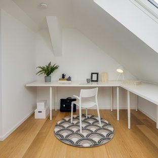 Modernes Arbeitszimmer in München