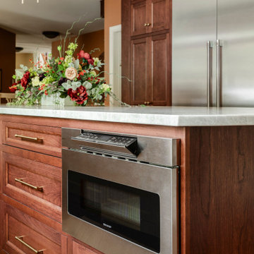 Warm Traditional Kitchen