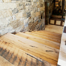Foyer/Stairs/Hallways