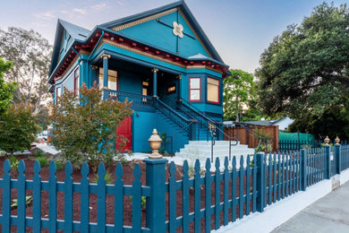 Exterior home idea in Other