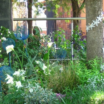 Eclectic, fun Gardening with recycled materials