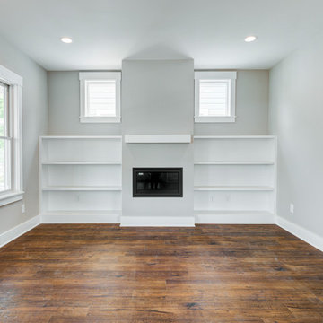 Ross Chapin Iris Cottage Home at Inglenook of Zionsville