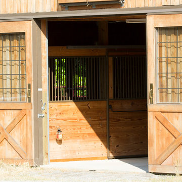 Tommy's Horse Barn