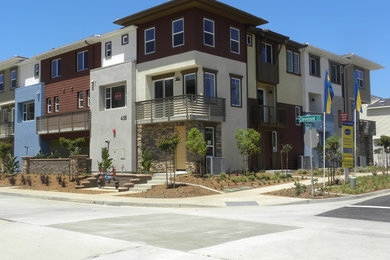 Exterior home idea in San Diego
