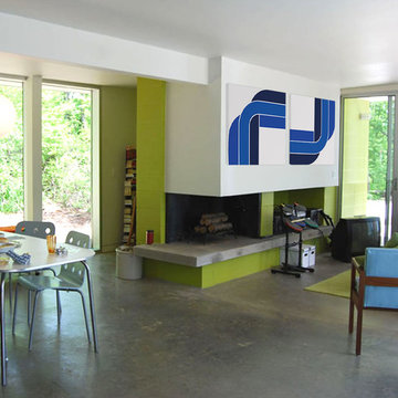1970s Vintage Graphics Mid-Century paring