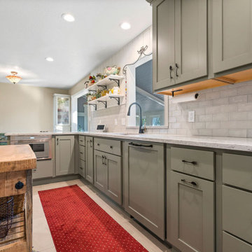 Cozy Sleek Kitchen, Master Bath, & Entertainment Center