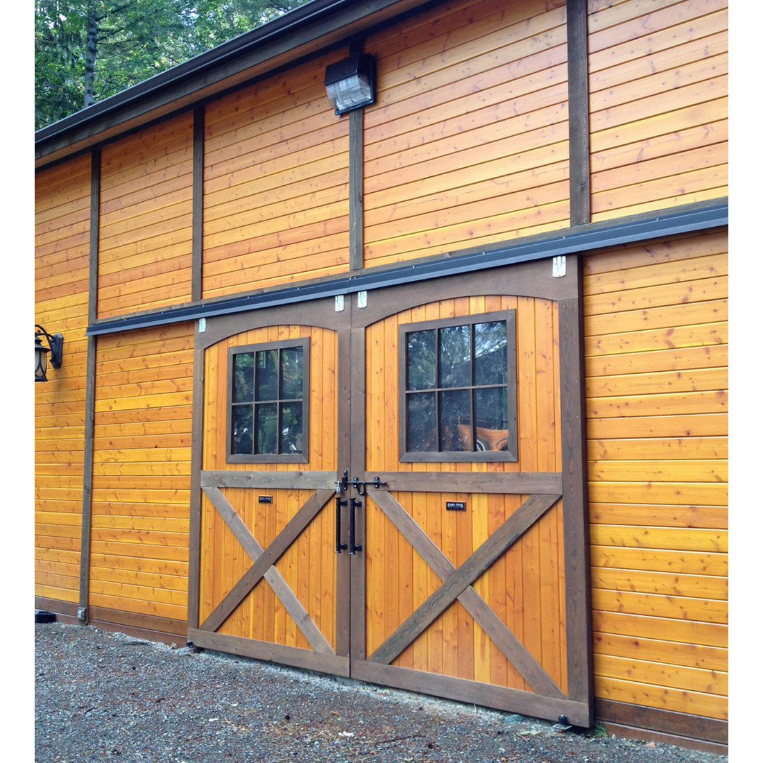 Spacious 36 ft x 48 ft workshop