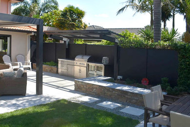 Outdoor Lounge & BBQ Area
