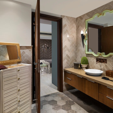 DLF Magnolias Apartment