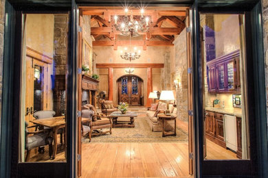 Example of a family room design in Seattle