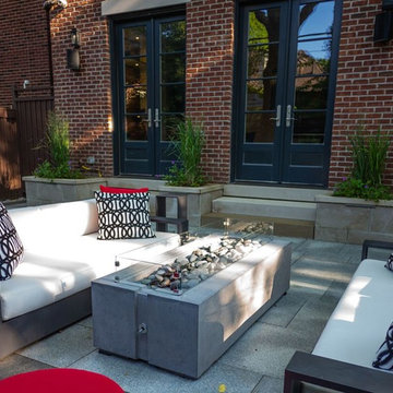Outdoor Living & Lounge Area