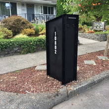 Metal mailbox