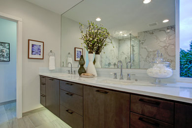 Bathroom - bathroom idea in Los Angeles