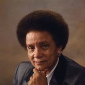 Akara Khanii's photo