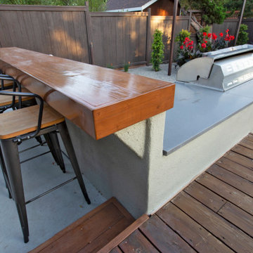 Rustic Modern Outdoor Entertainment Retreat