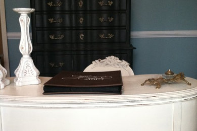 Example of an eclectic home office design in DC Metro