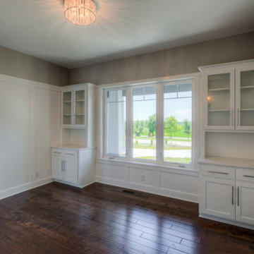 1.5-story custom Brandenburg - modern finishes